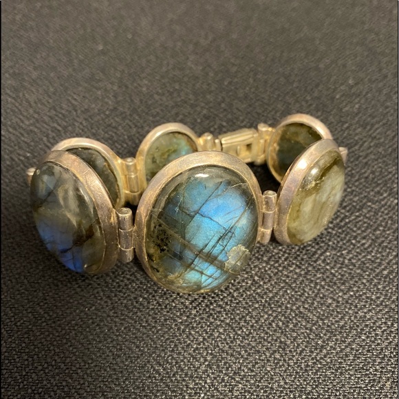 Jewelry - Beautiful silver labradorite bracelet